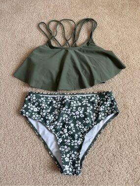 Girls Green Floral Bikini (11/12)